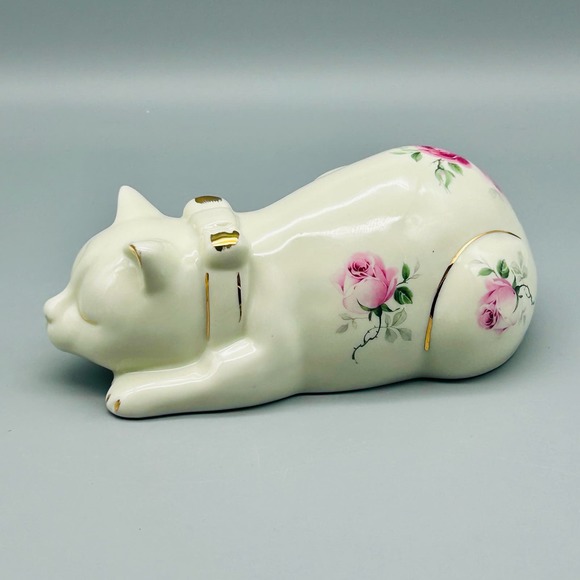 Vintage Ceramic Sleeping Cat Adorned With Pink Roses and Gold Accents 7” - Picture 3 of 9